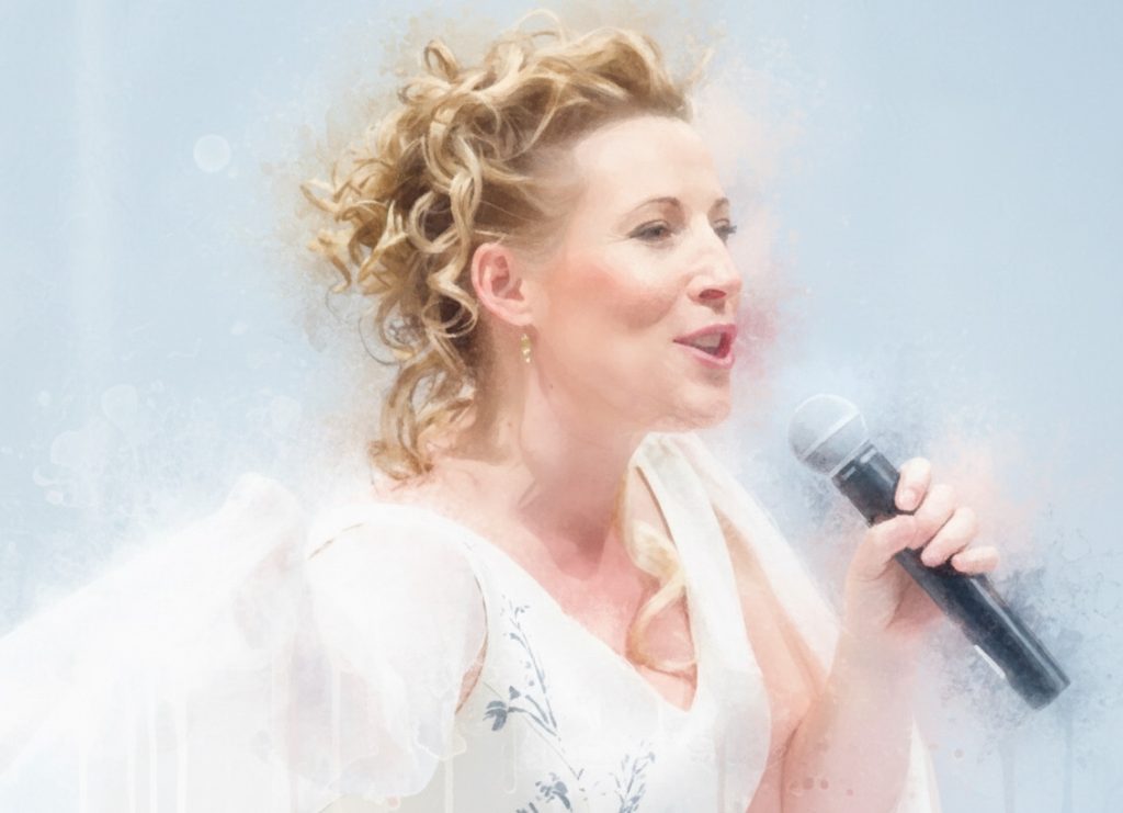 Marcomé singing live – ethereal new age female vocalist